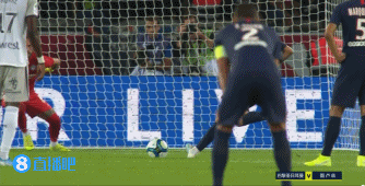 英超战报：曼联2-1战胜埃弗顿,