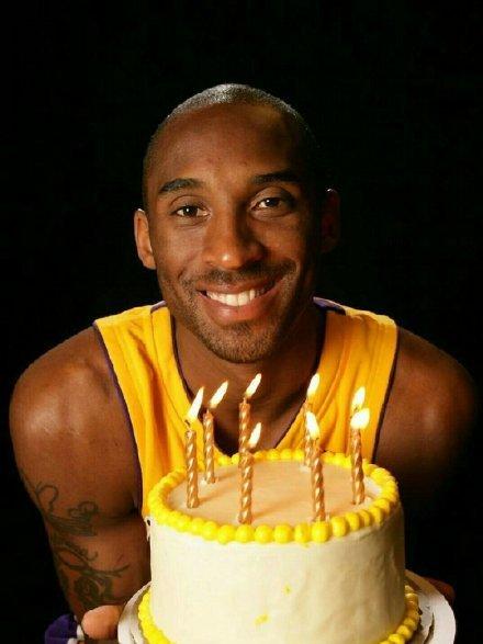 就爱打步行者！恩比德半场10中6拿19分，生涯30.6分（步行者苦主！恩比德半场10投6中砍19分，生涯场均30.6分）