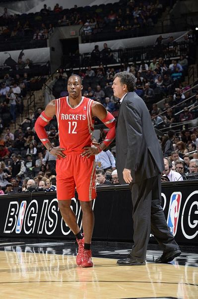 步行者快节奏比赛观赏性十足（步行者高速节奏，观赏度拉满）